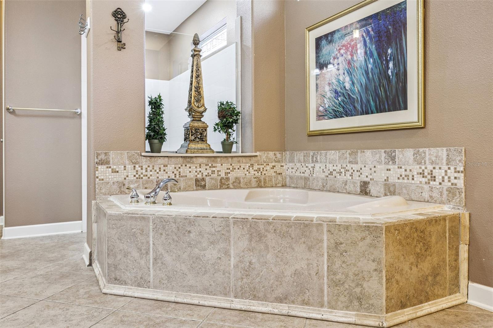 Image 25 of 51 For 6344 Bordeaux Circle