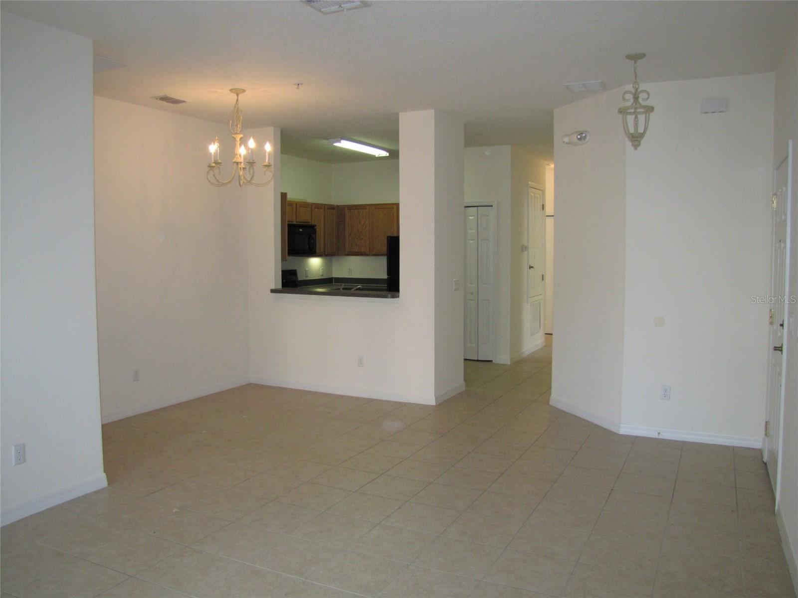 Image 4 of 29 For 7513 Bliss Way 33