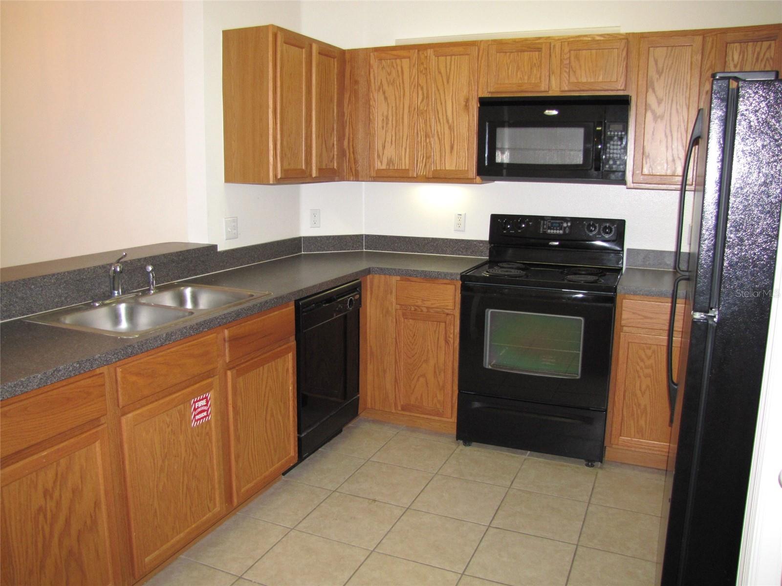 Image 6 of 29 For 7513 Bliss Way 33