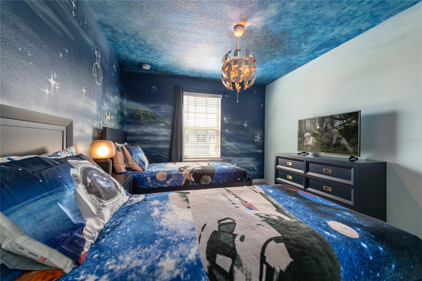 Image 10 of 26 For 8931 Zurich Lane