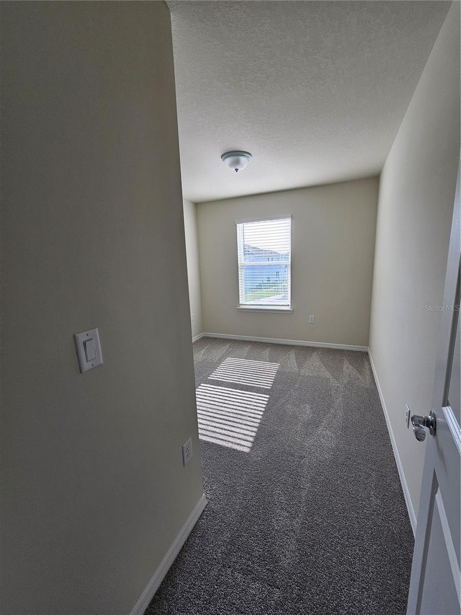 Image 19 of 24 For 16288 Merry Aly