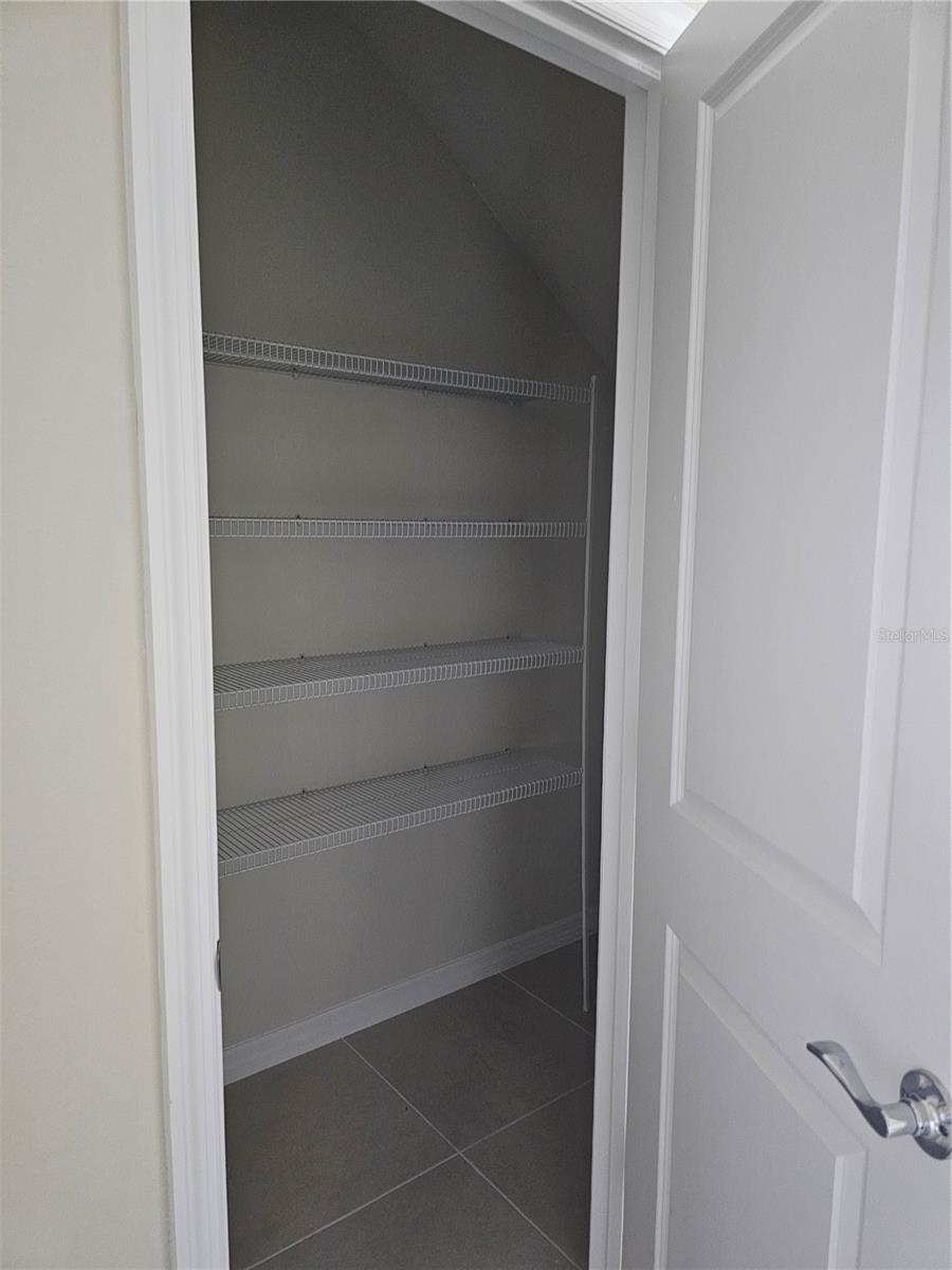 Image 3 of 24 For 16288 Merry Aly