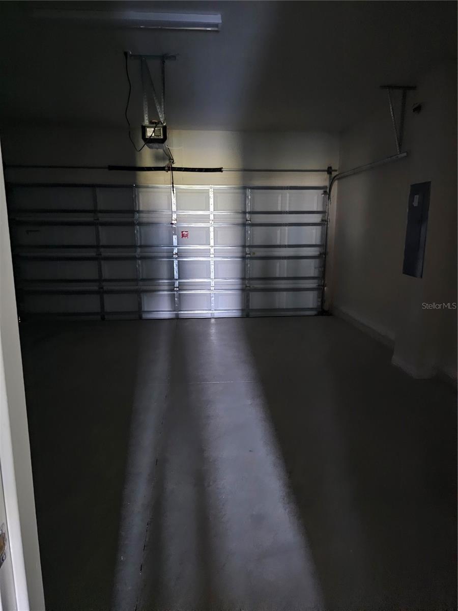 Image 6 of 24 For 16288 Merry Aly