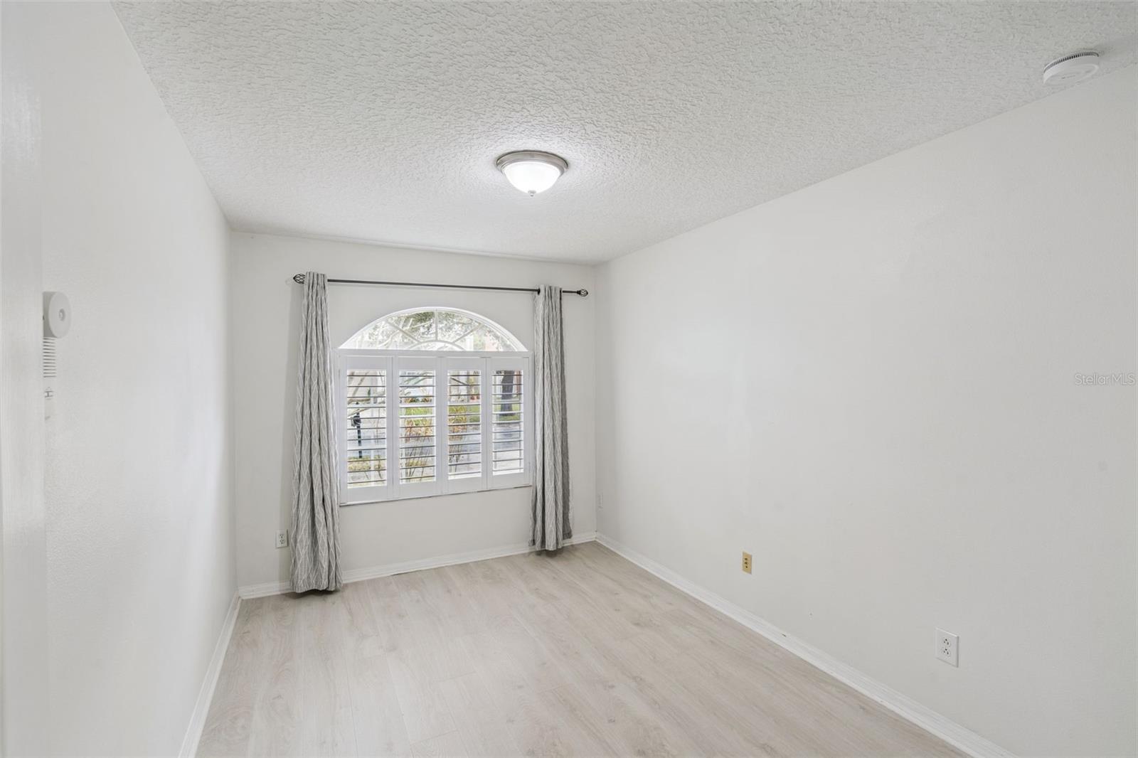 Image 18 of 60 For 1226 Portmoor Way