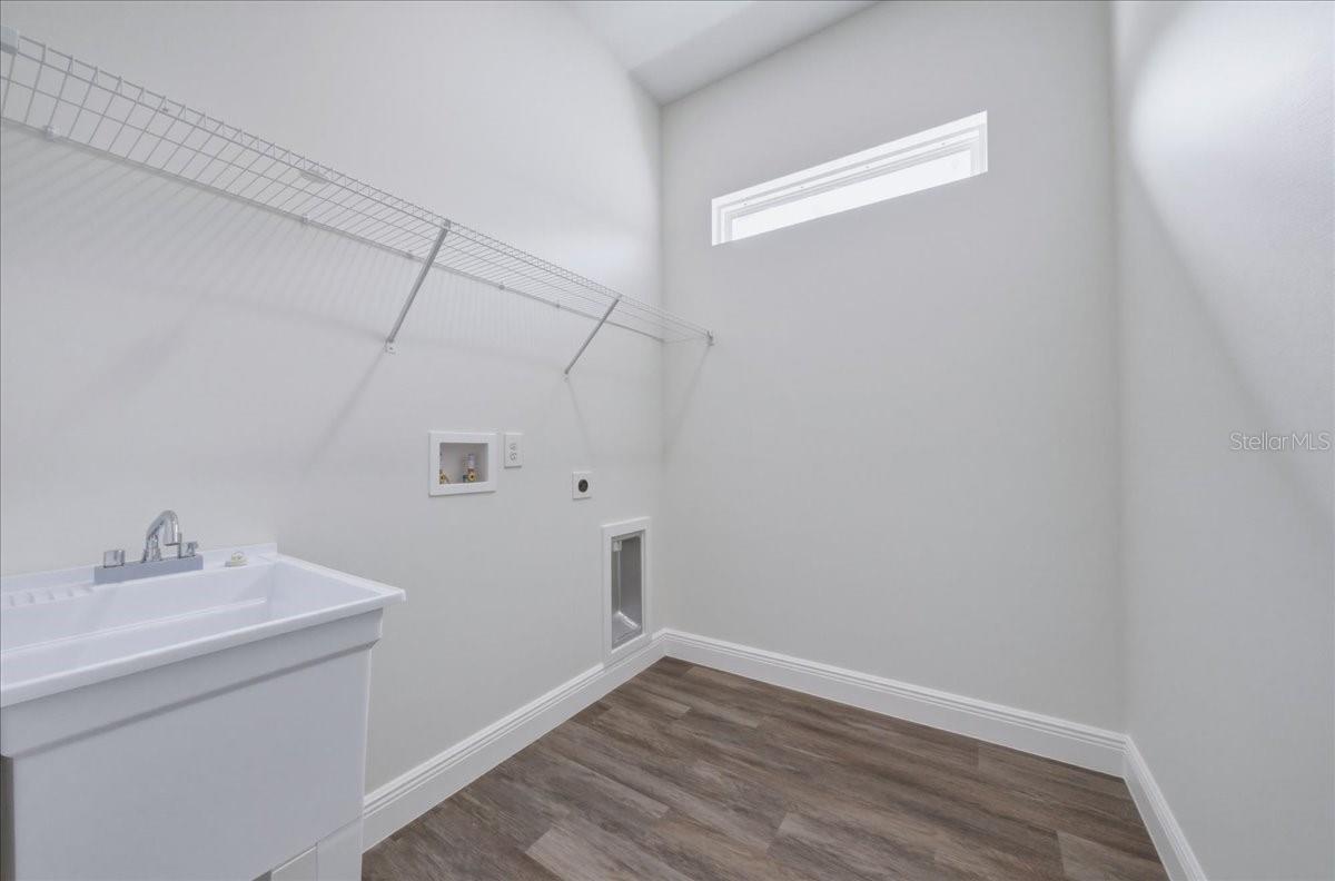 Image 18 of 29 For 1302 Moselle Avenue