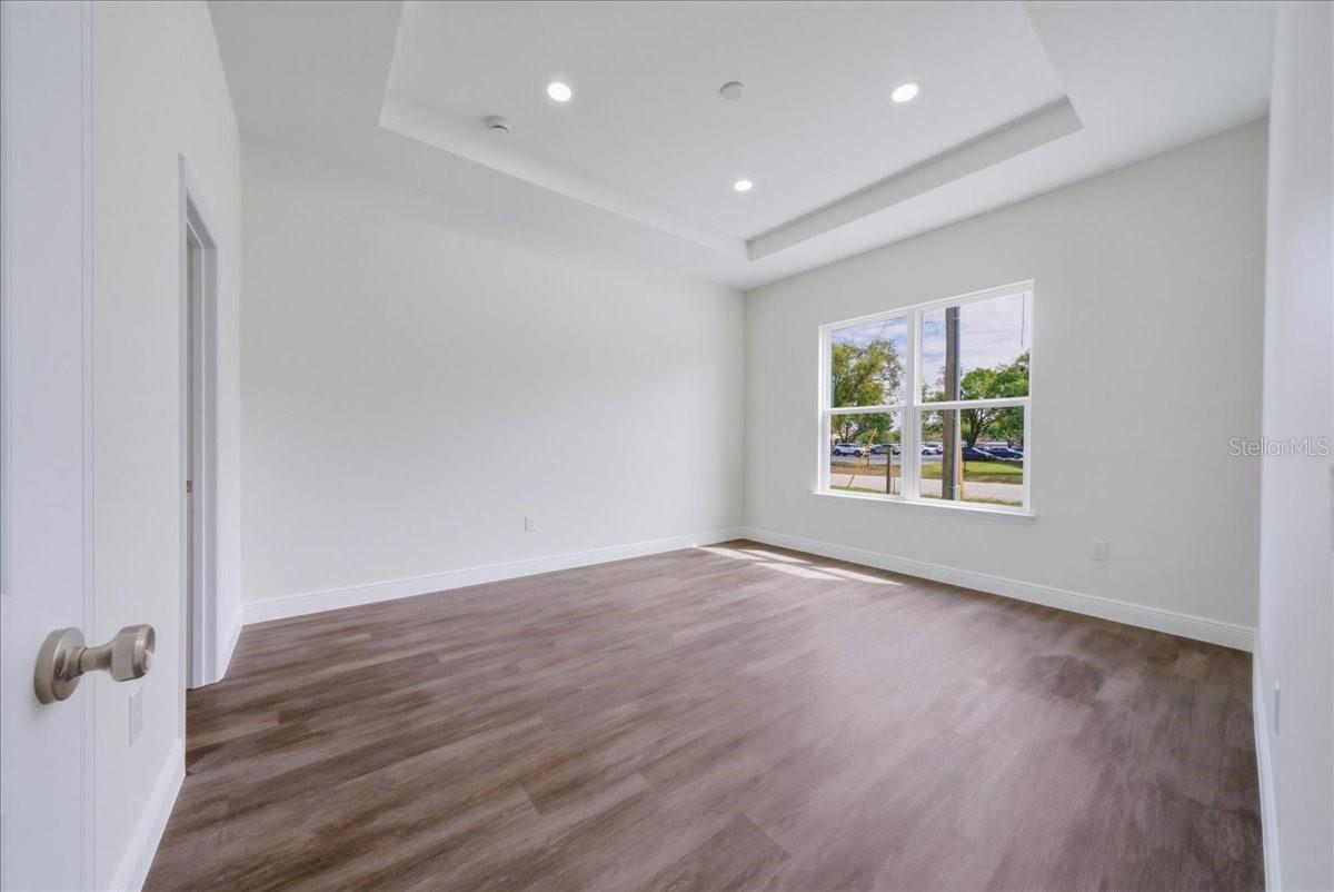 Image 8 of 29 For 1302 Moselle Avenue