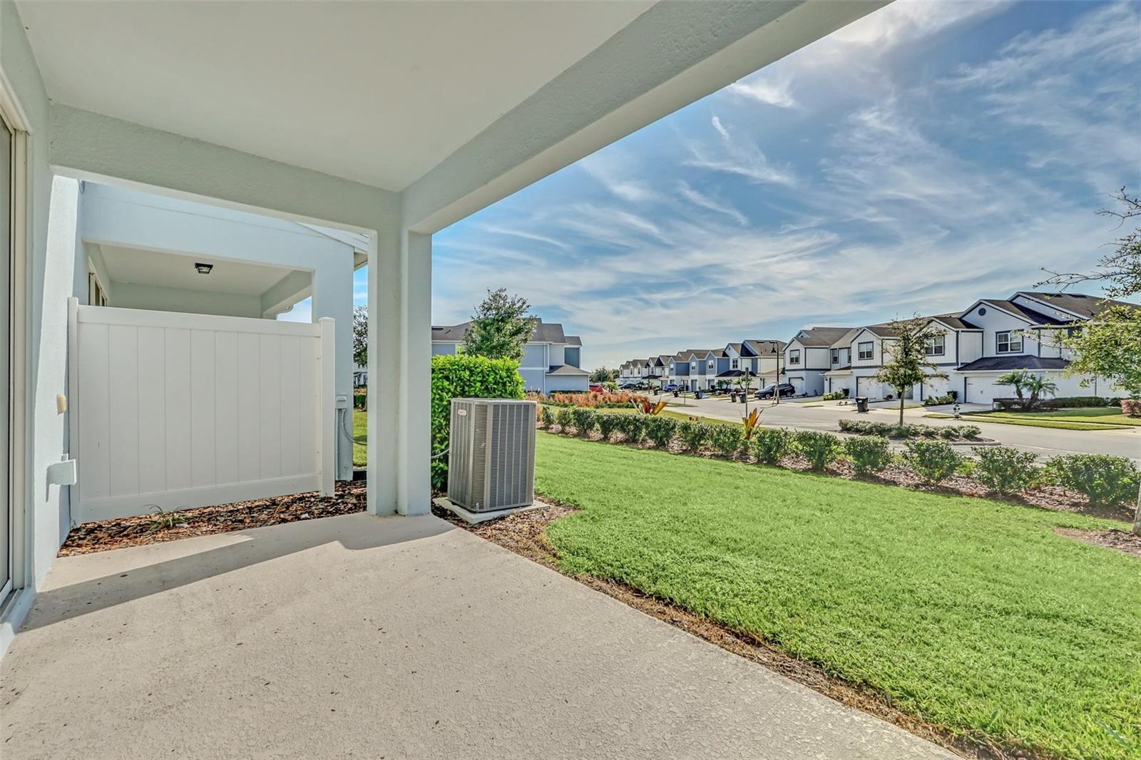 Image 24 of 31 For 3780 Plainview Drive