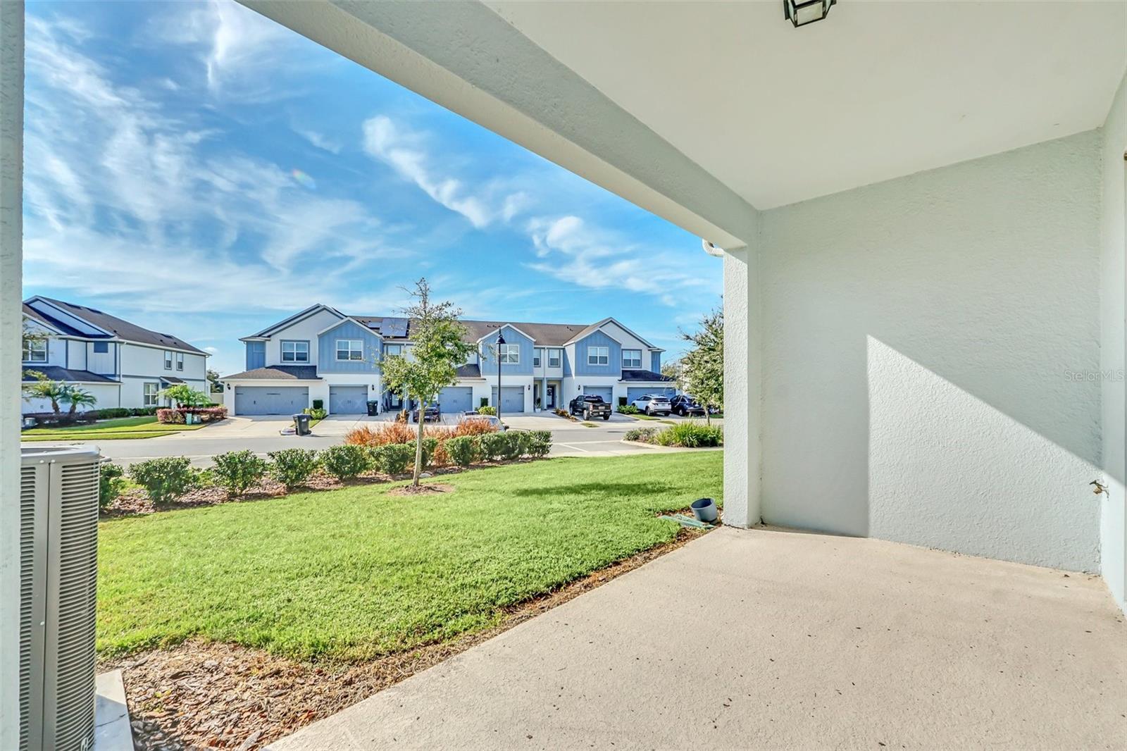 Image 25 of 31 For 3780 Plainview Drive