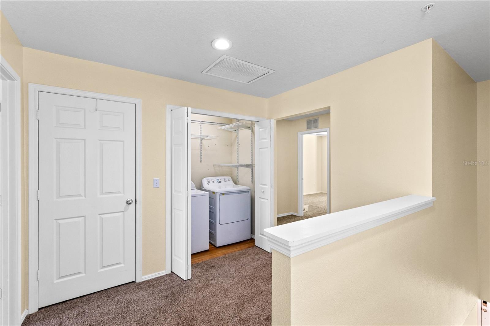 Image 22 of 39 For 220 Maplebrook Drive