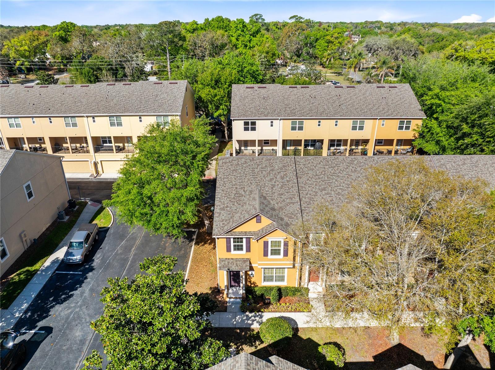 Image 23 of 39 For 220 Maplebrook Drive