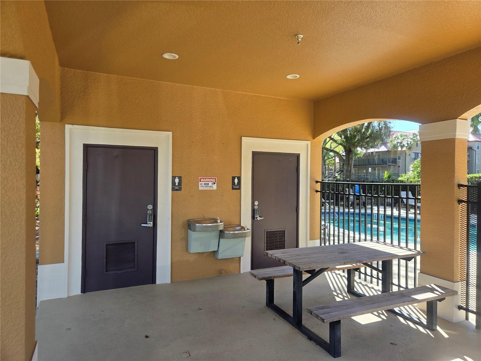 Image 28 of 39 For 220 Maplebrook Drive