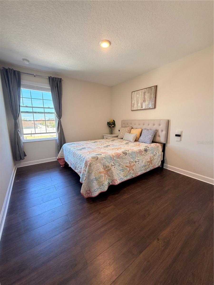 Image 25 of 48 For 1187 Oak Bluff Drive