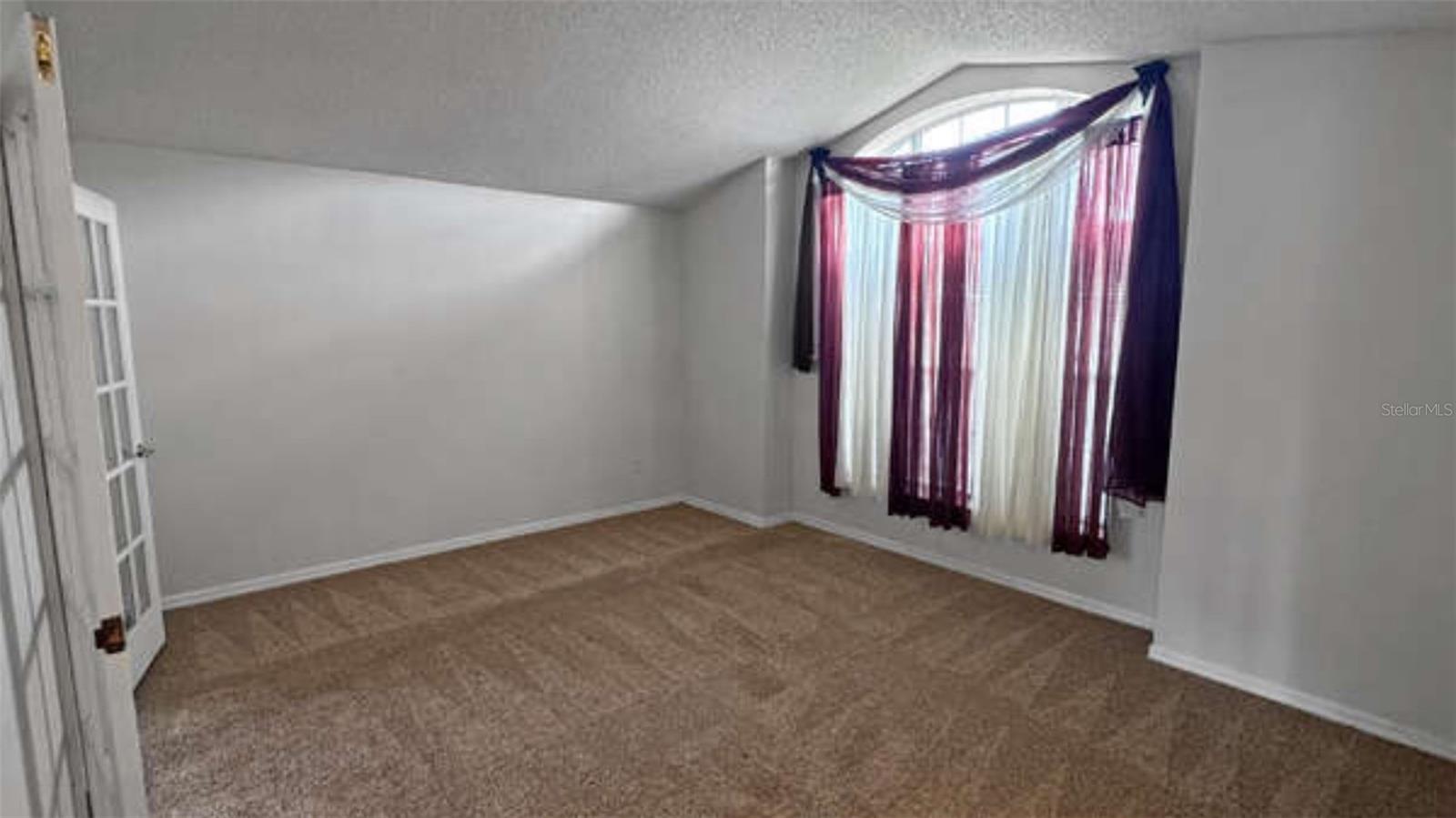 Image 20 of 34 For 7439 High Lake Drive