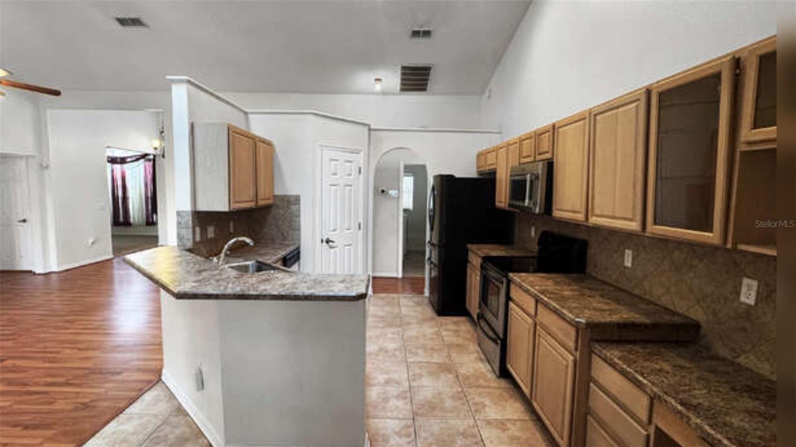 Image 4 of 34 For 7439 High Lake Drive