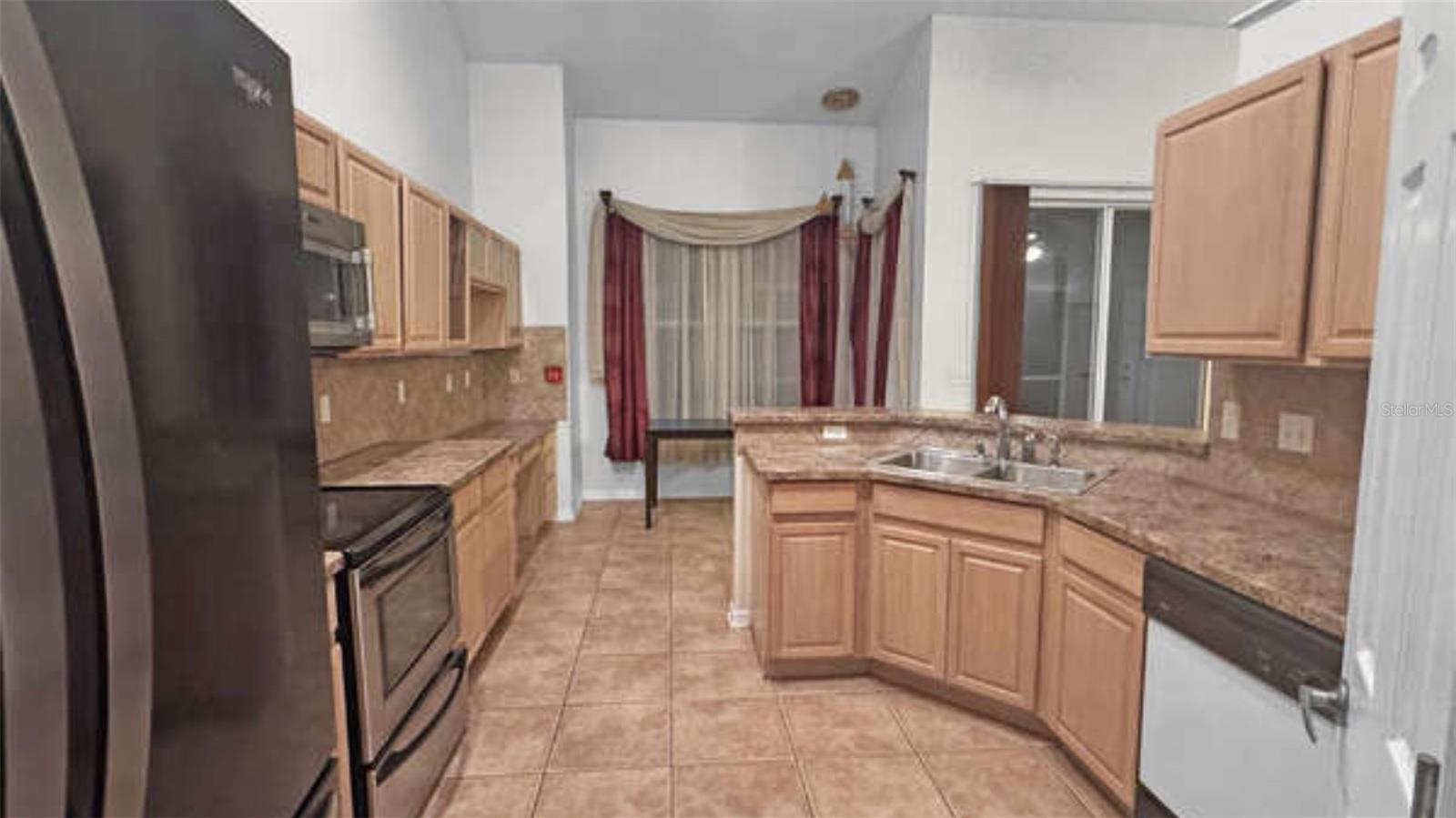 Image 7 of 34 For 7439 High Lake Drive