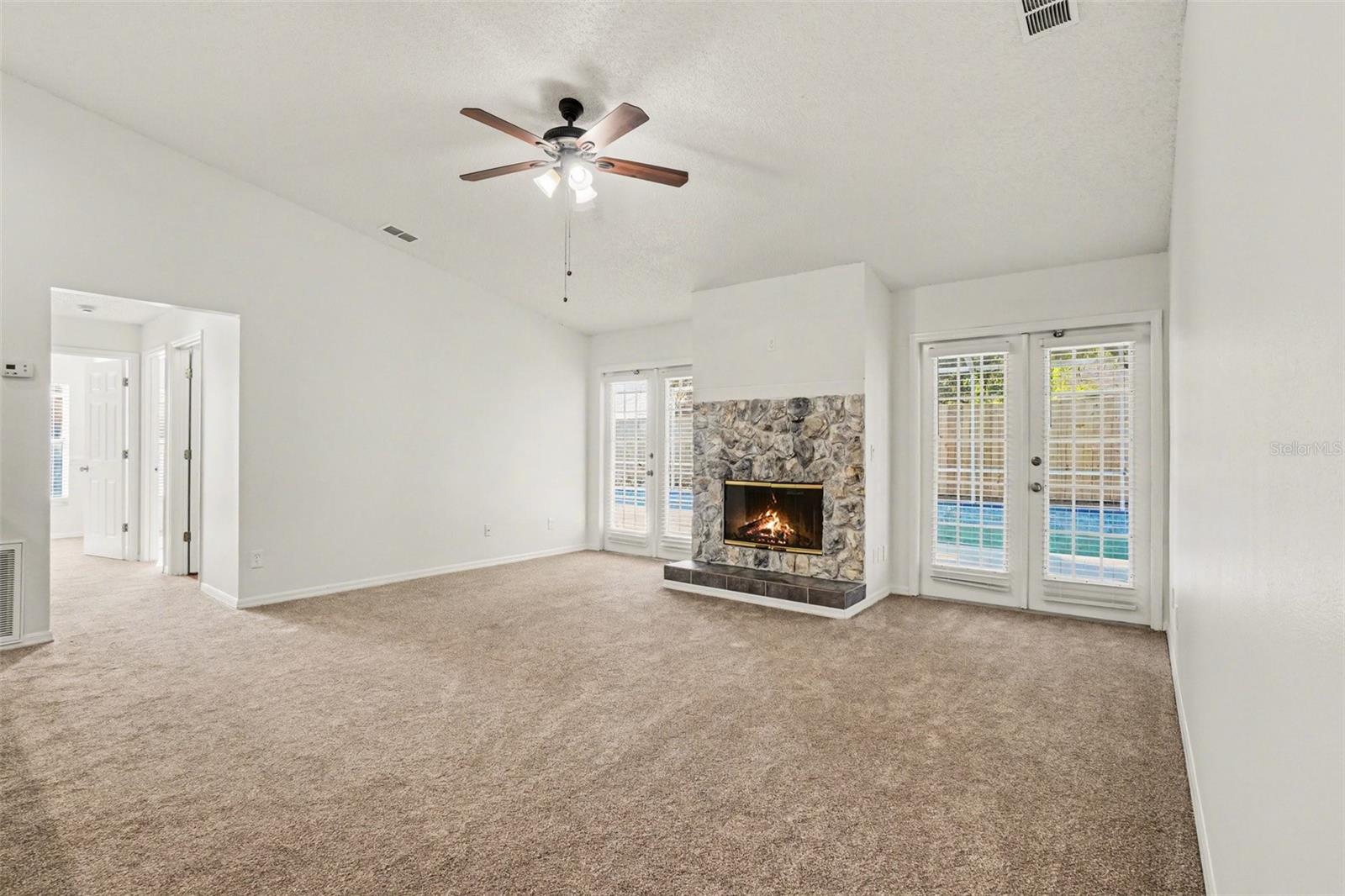 Image 10 of 25 For 1211 Walnut Grove Way