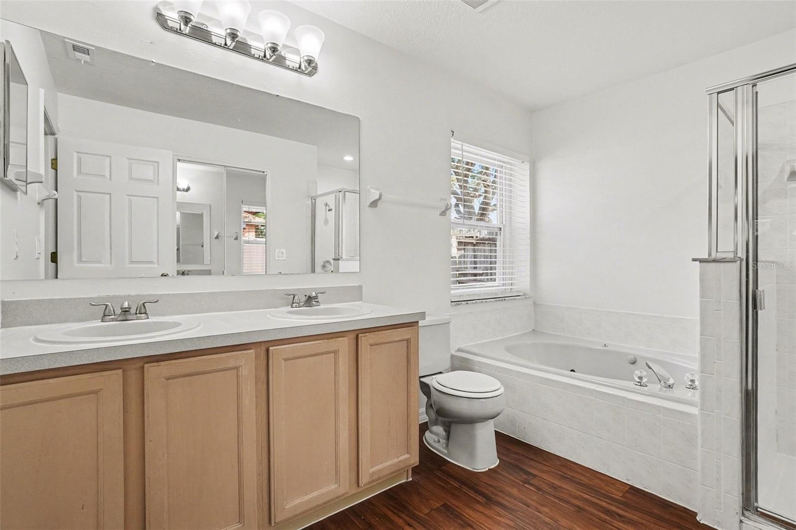 Image 18 of 25 For 1211 Walnut Grove Way