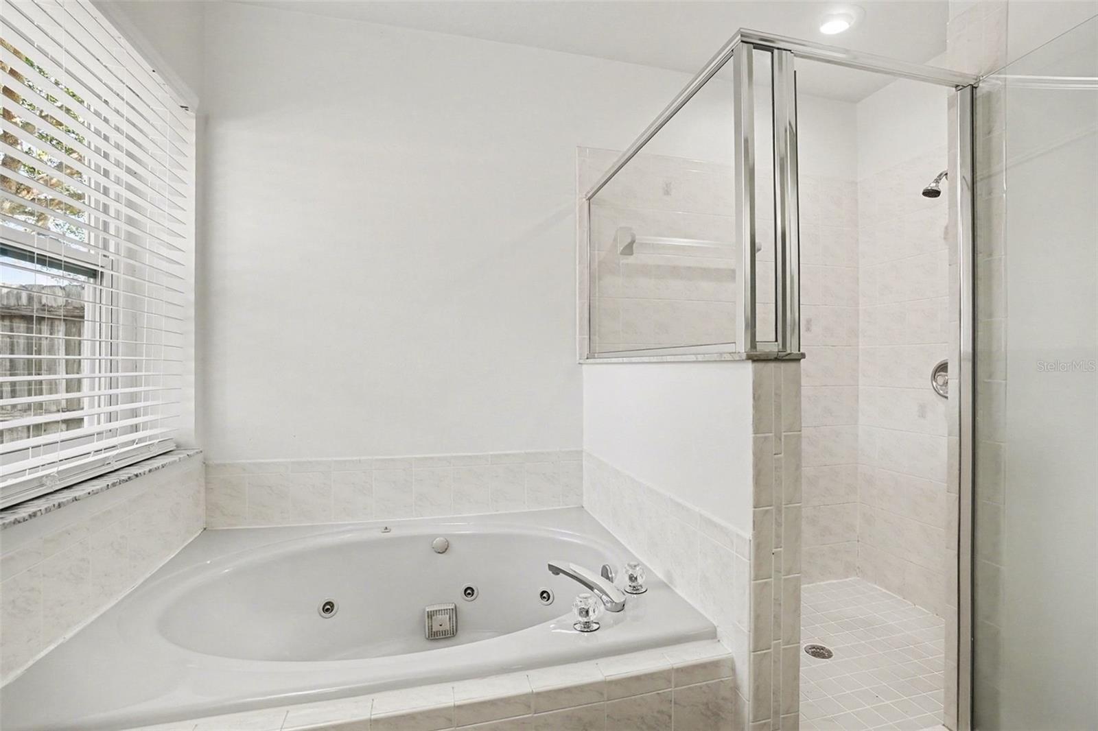 Image 20 of 25 For 1211 Walnut Grove Way