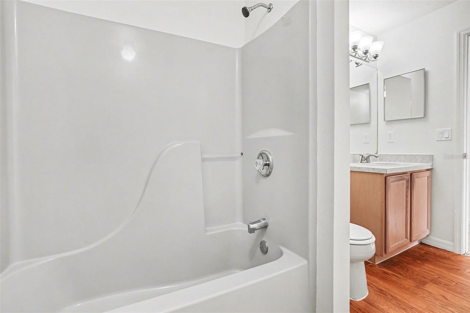 Image 21 of 25 For 1211 Walnut Grove Way