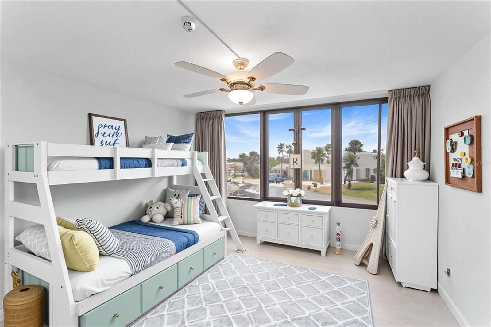 Image 28 of 69 For 3580 Ocean Shore Boulevard 102