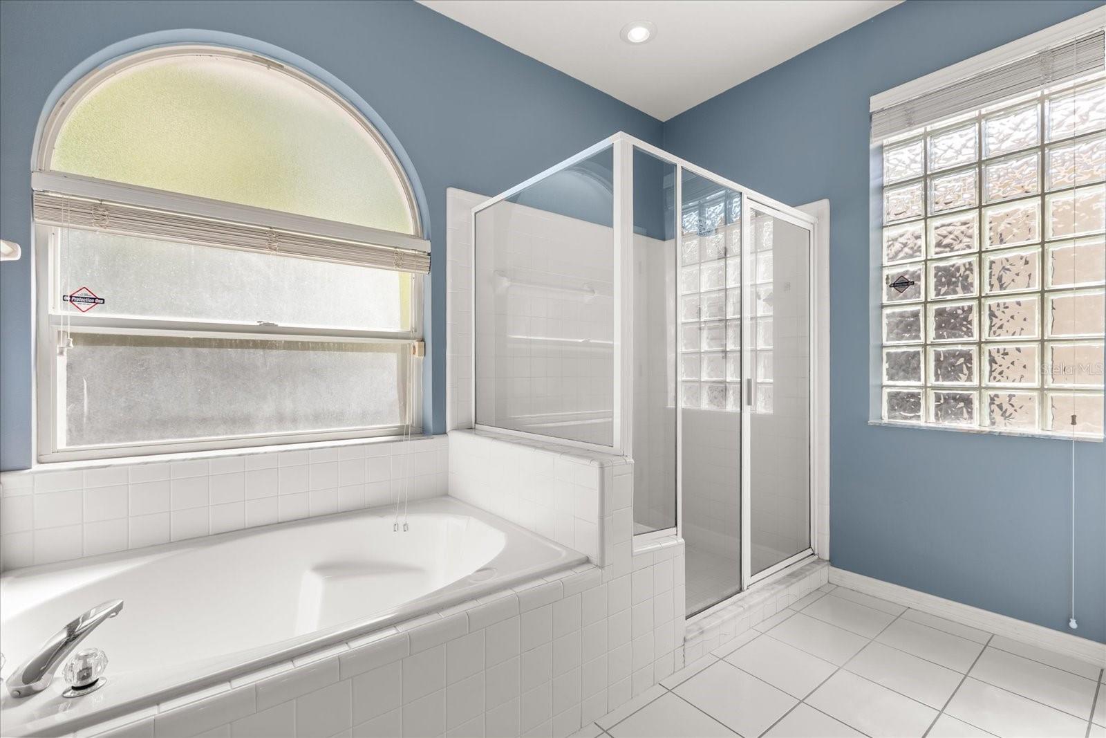 Image 18 of 32 For 107 Golden Crest Court