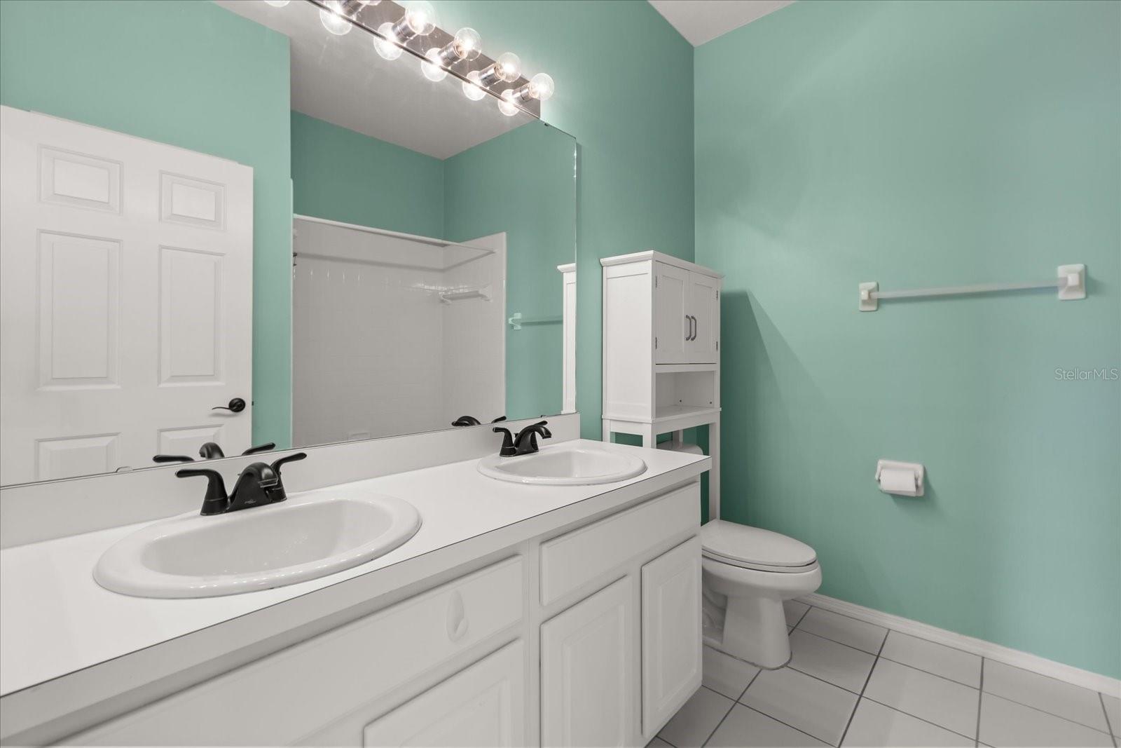 Image 23 of 32 For 107 Golden Crest Court