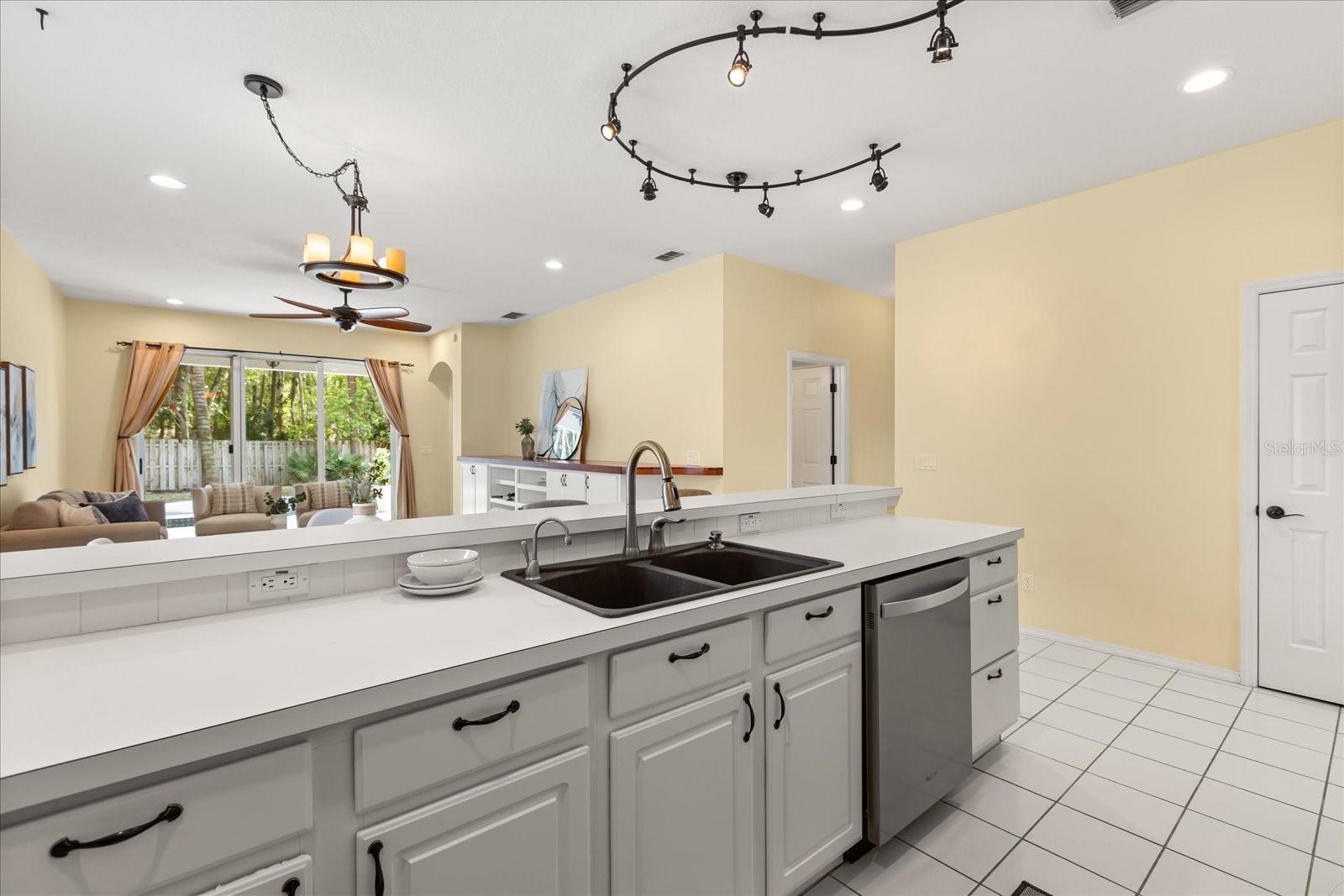 Image 8 of 32 For 107 Golden Crest Court