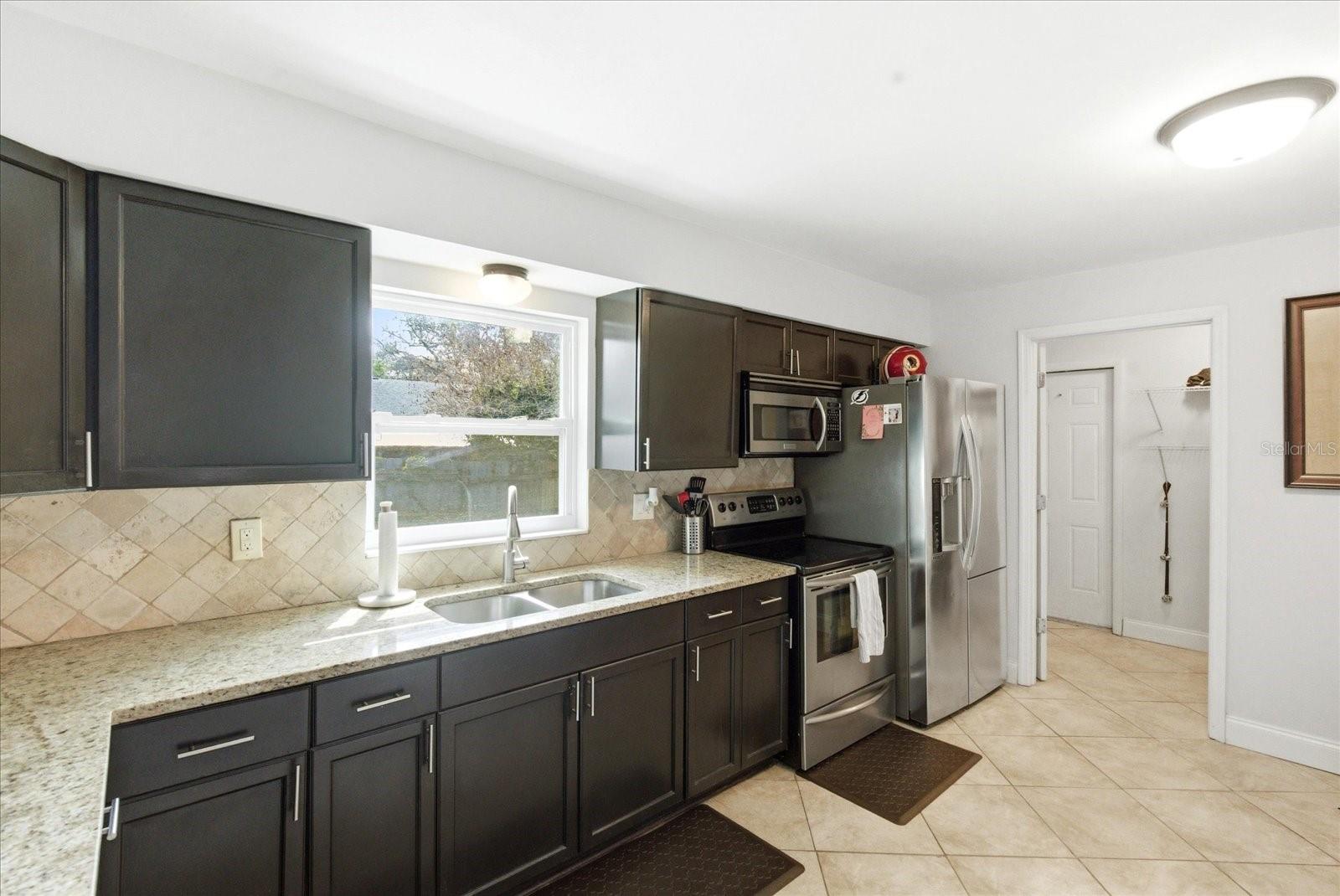 Image 6 of 21 For 2110 Okaloosa Avenue