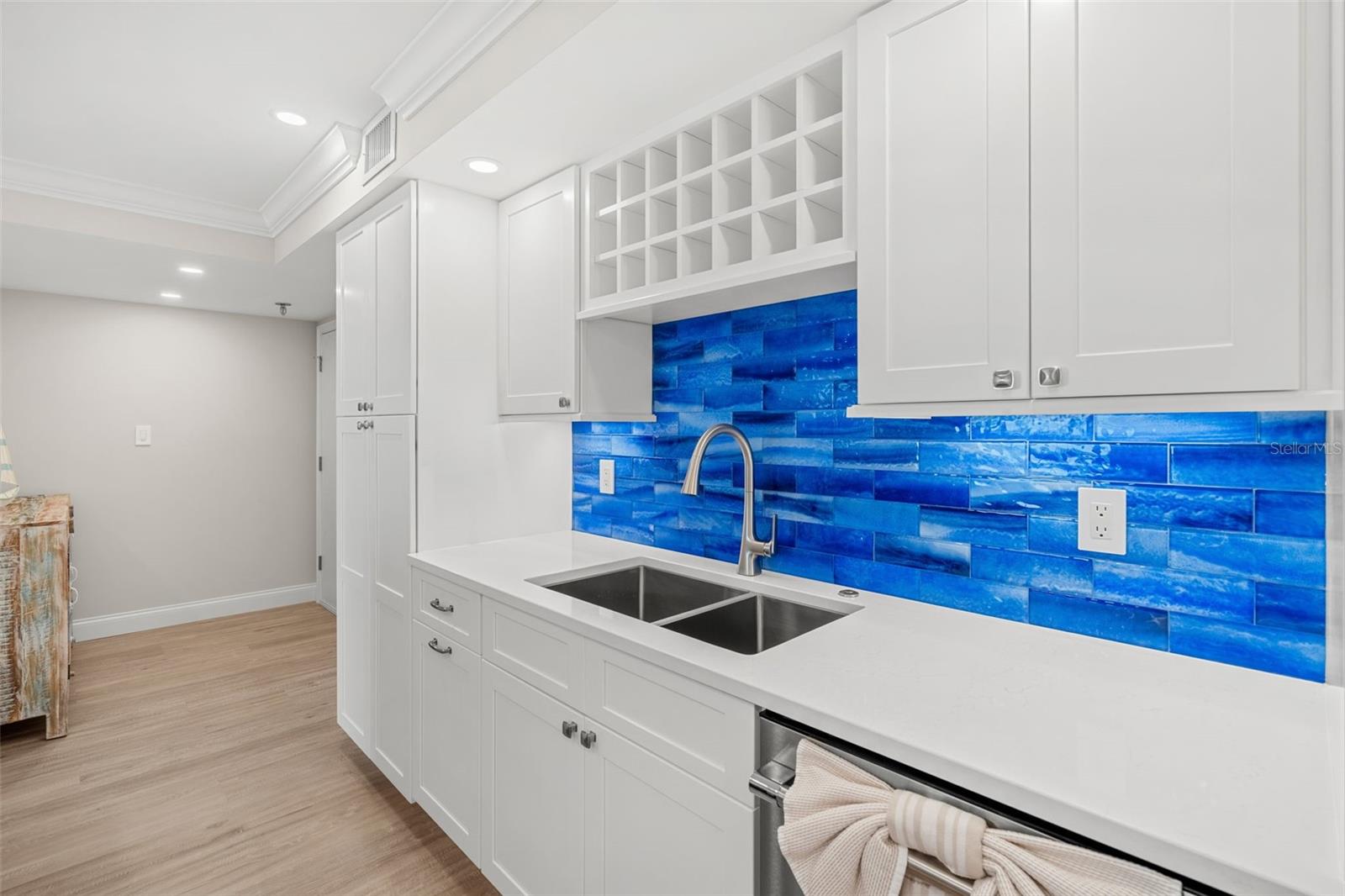 Image 13 of 41 For 2100 Atlantic Avenue 502