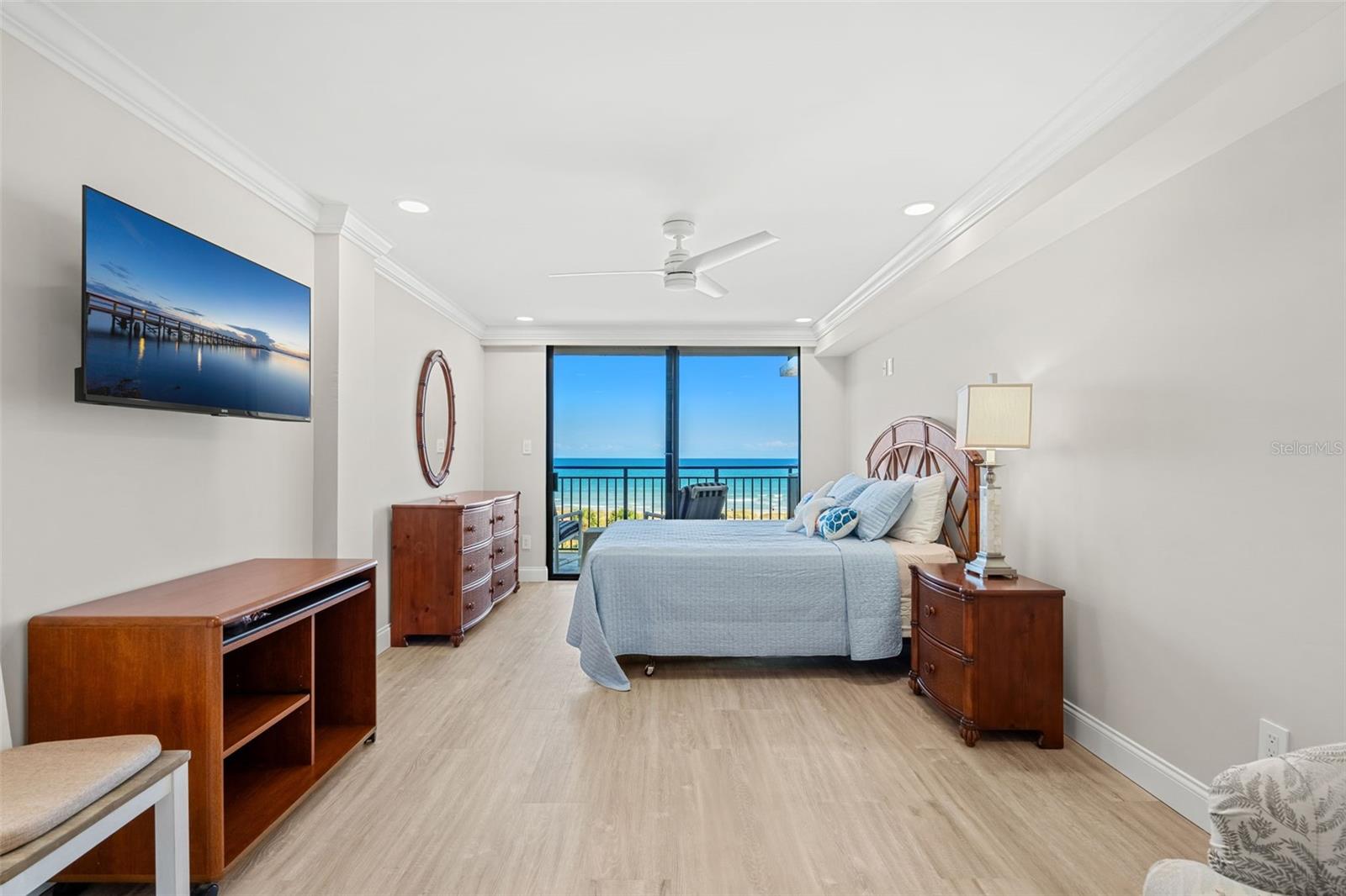 Image 15 of 41 For 2100 Atlantic Avenue 502