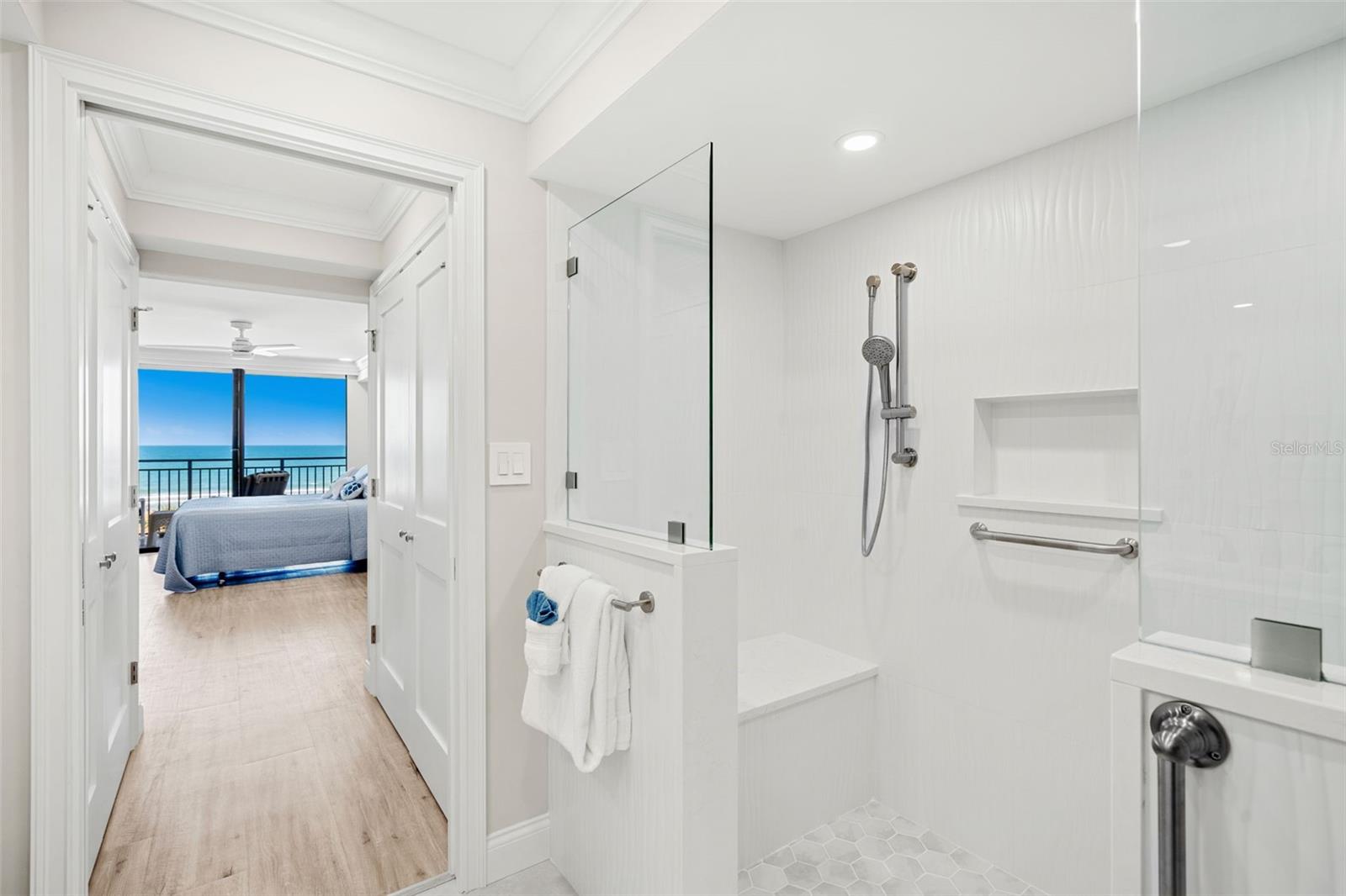 Image 18 of 41 For 2100 Atlantic Avenue 502