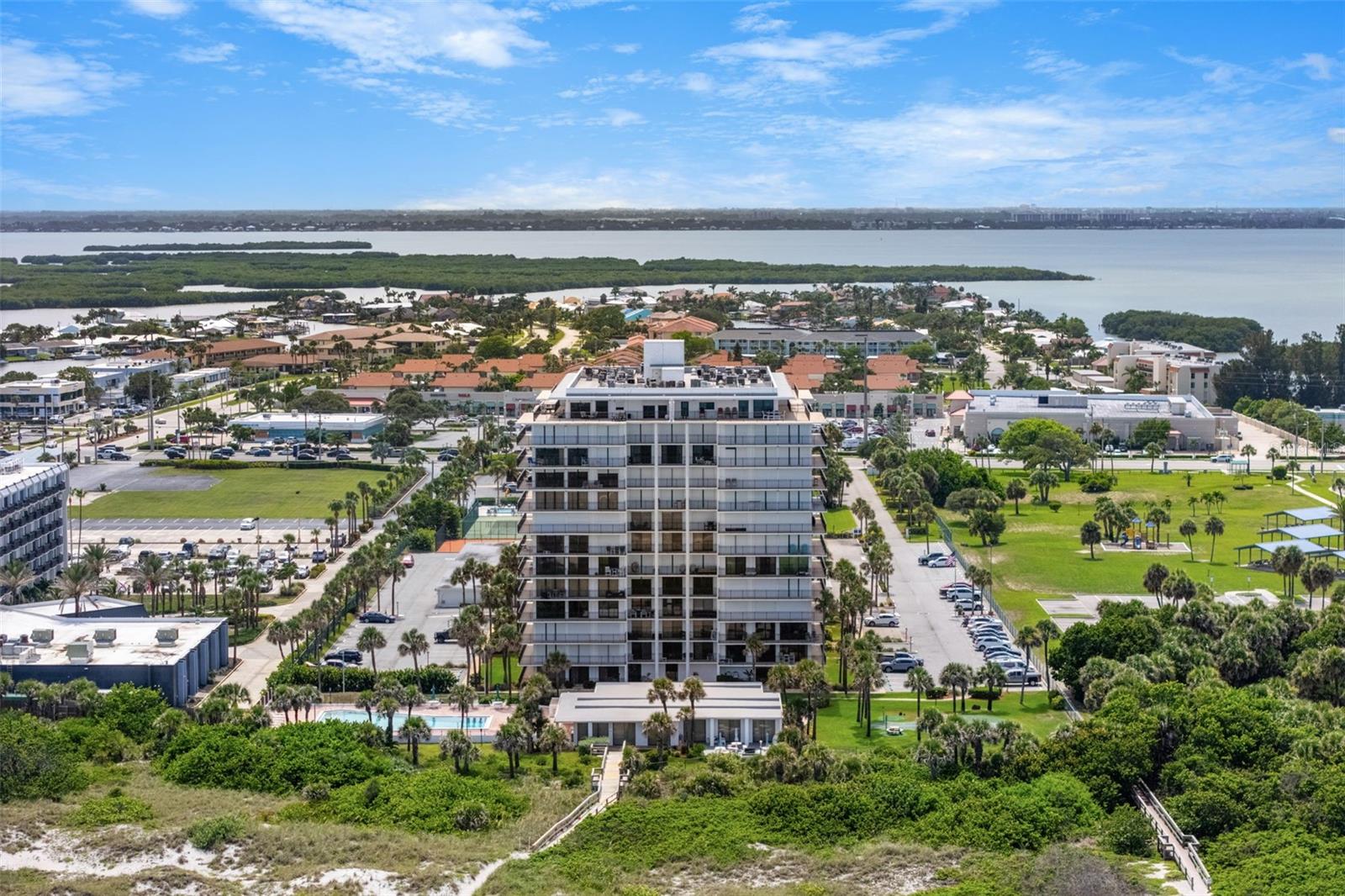 Image 3 of 41 For 2100 Atlantic Avenue 502