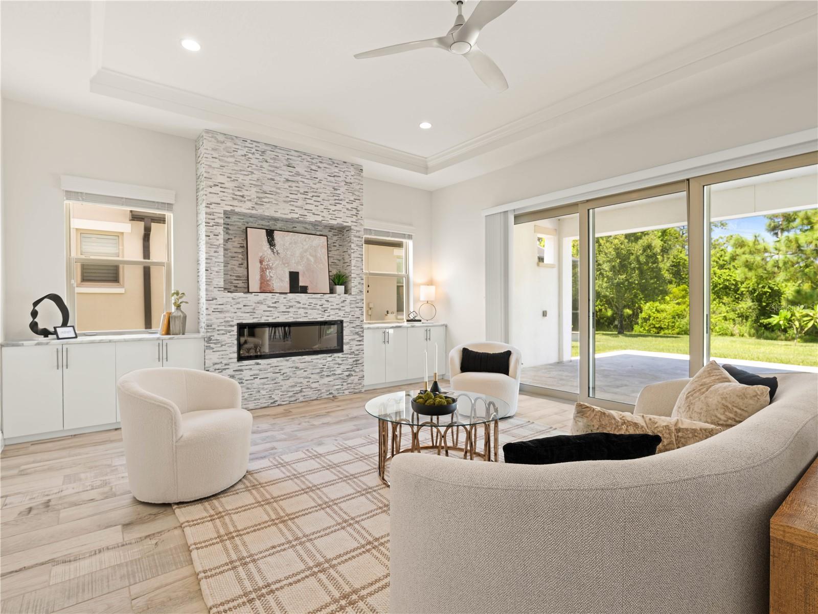 Image 14 of 45 For 10414 Royal Cypress Way