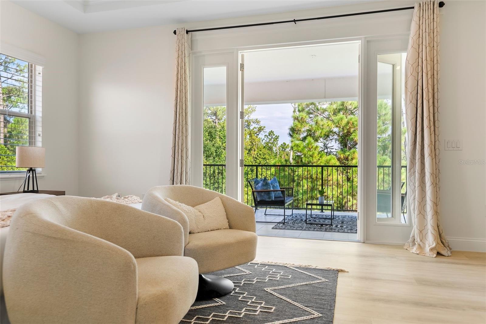 Image 20 of 45 For 10414 Royal Cypress Way