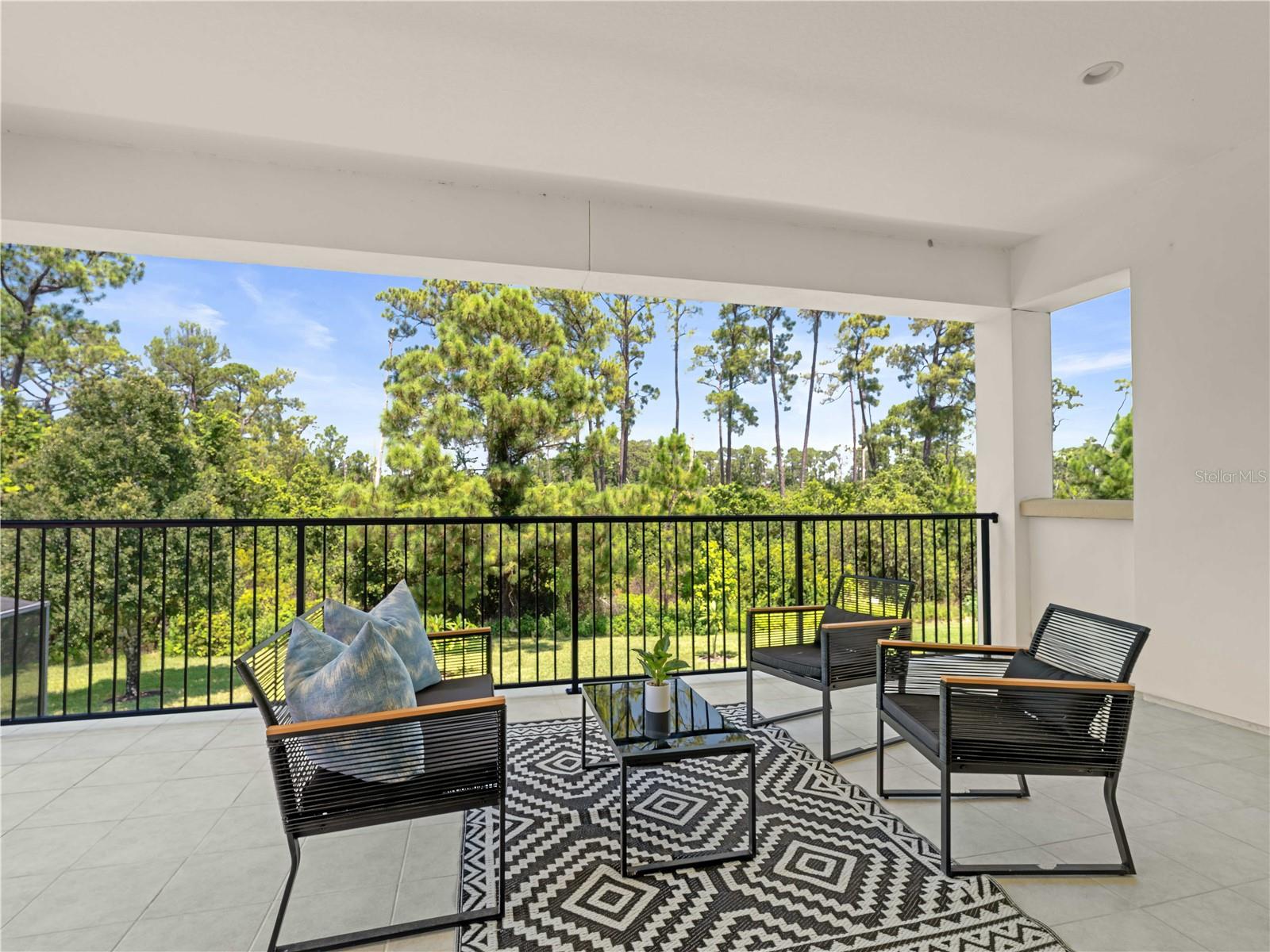 Image 23 of 45 For 10414 Royal Cypress Way