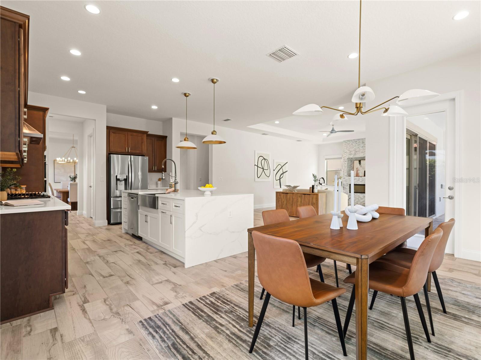 Image 9 of 45 For 10414 Royal Cypress Way