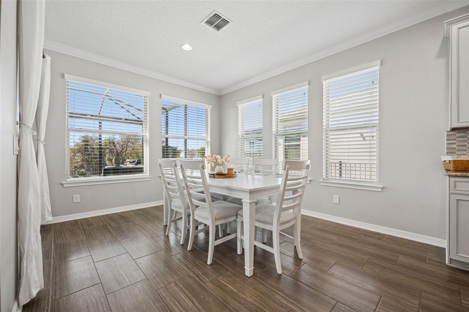 Image 24 of 81 For 17326 Bal Harbour Drive