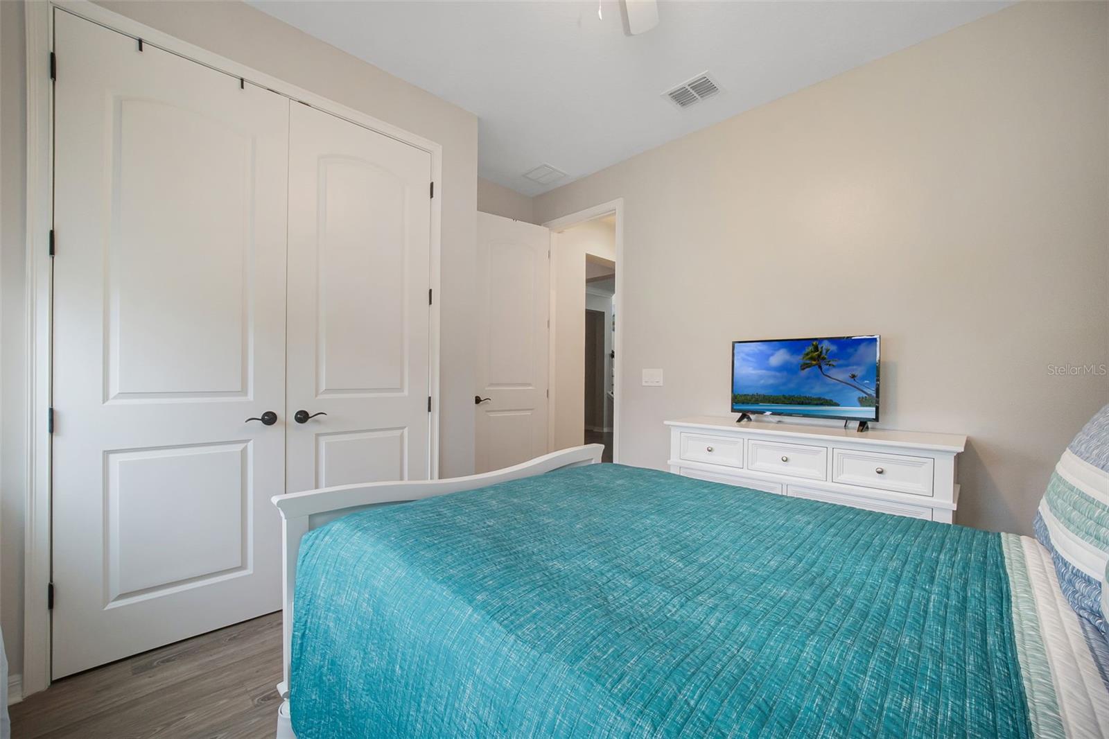 Image 36 of 81 For 17326 Bal Harbour Drive