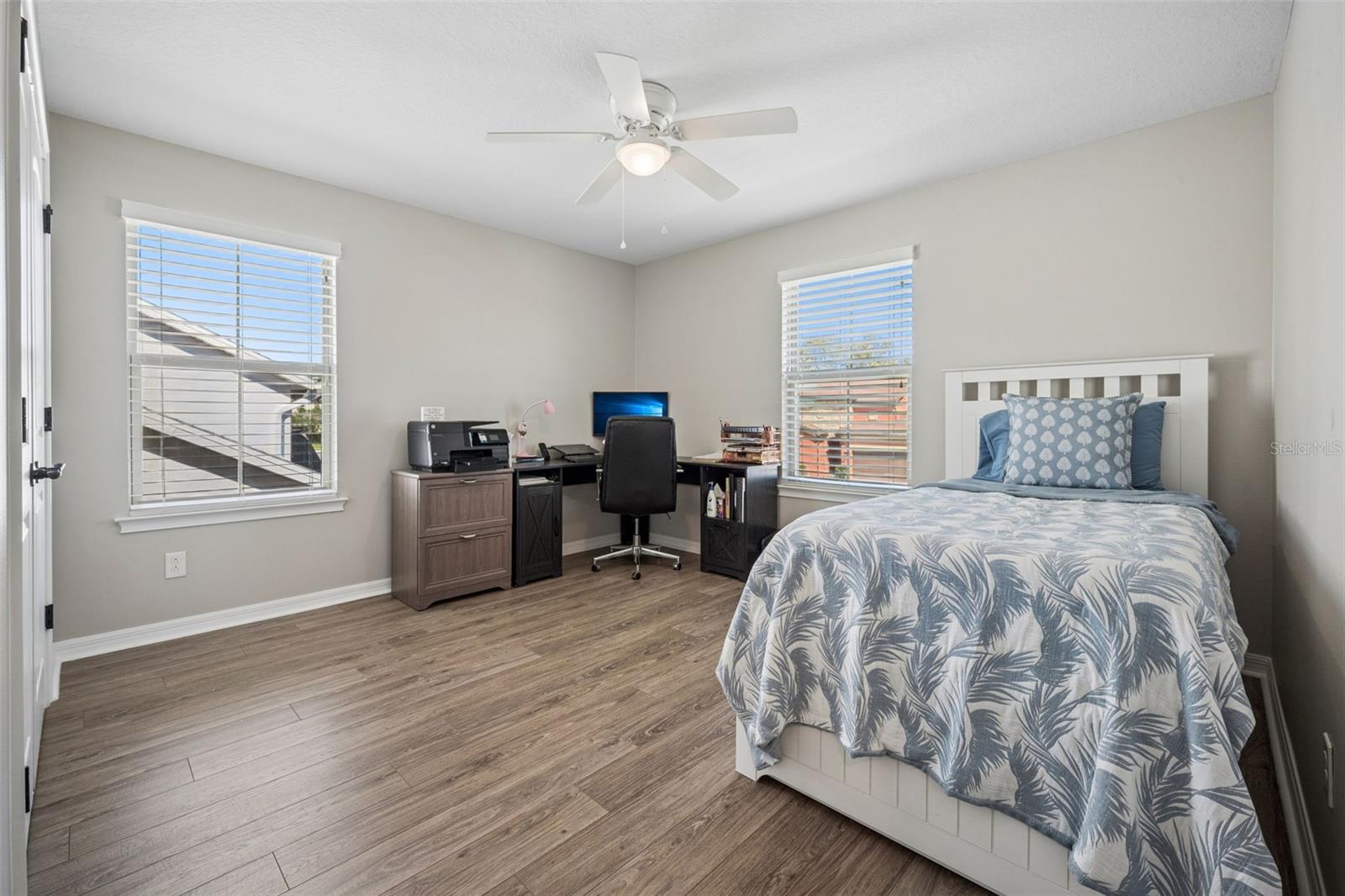 Image 47 of 81 For 17326 Bal Harbour Drive