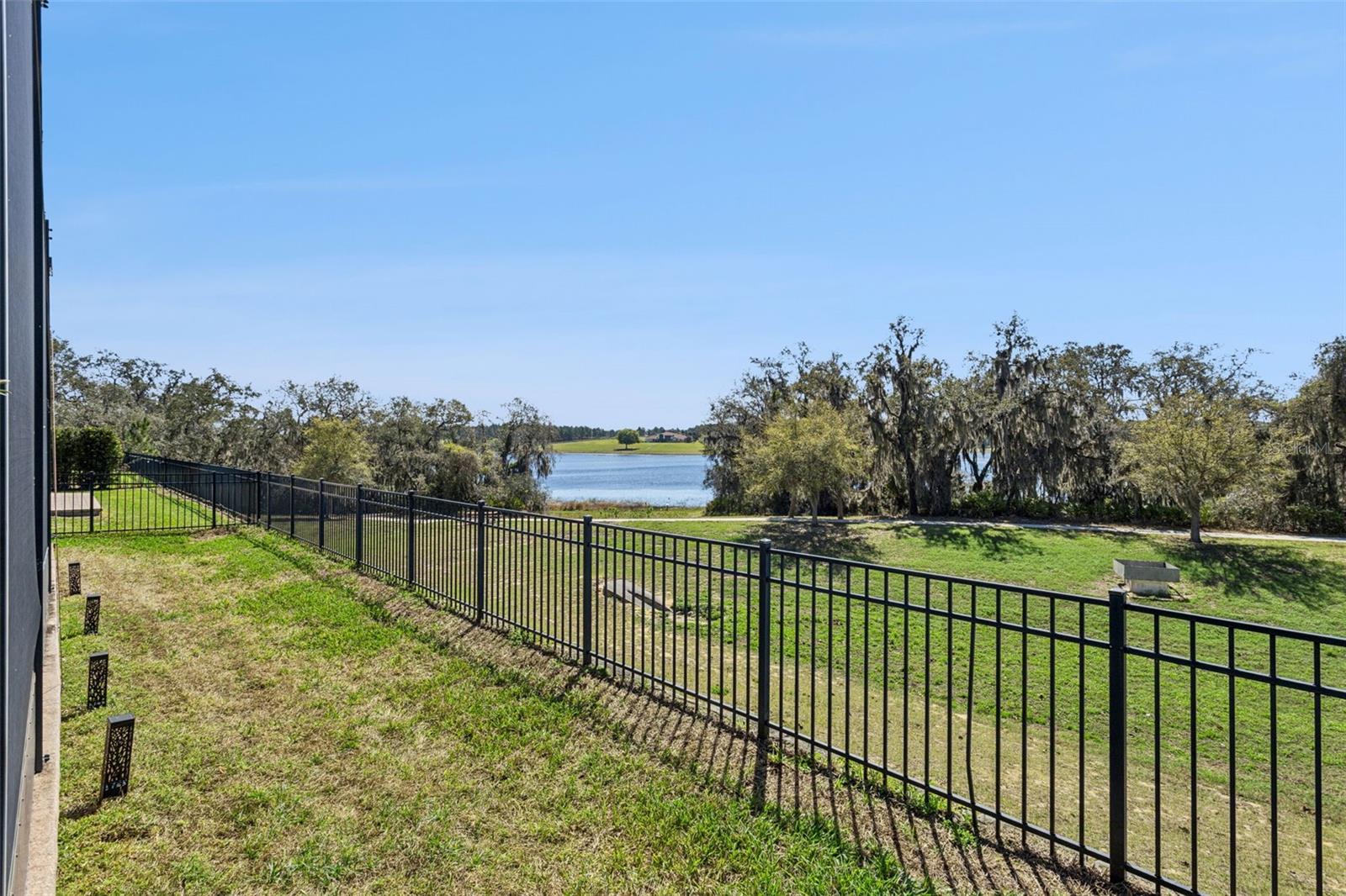 Image 57 of 81 For 17326 Bal Harbour Drive