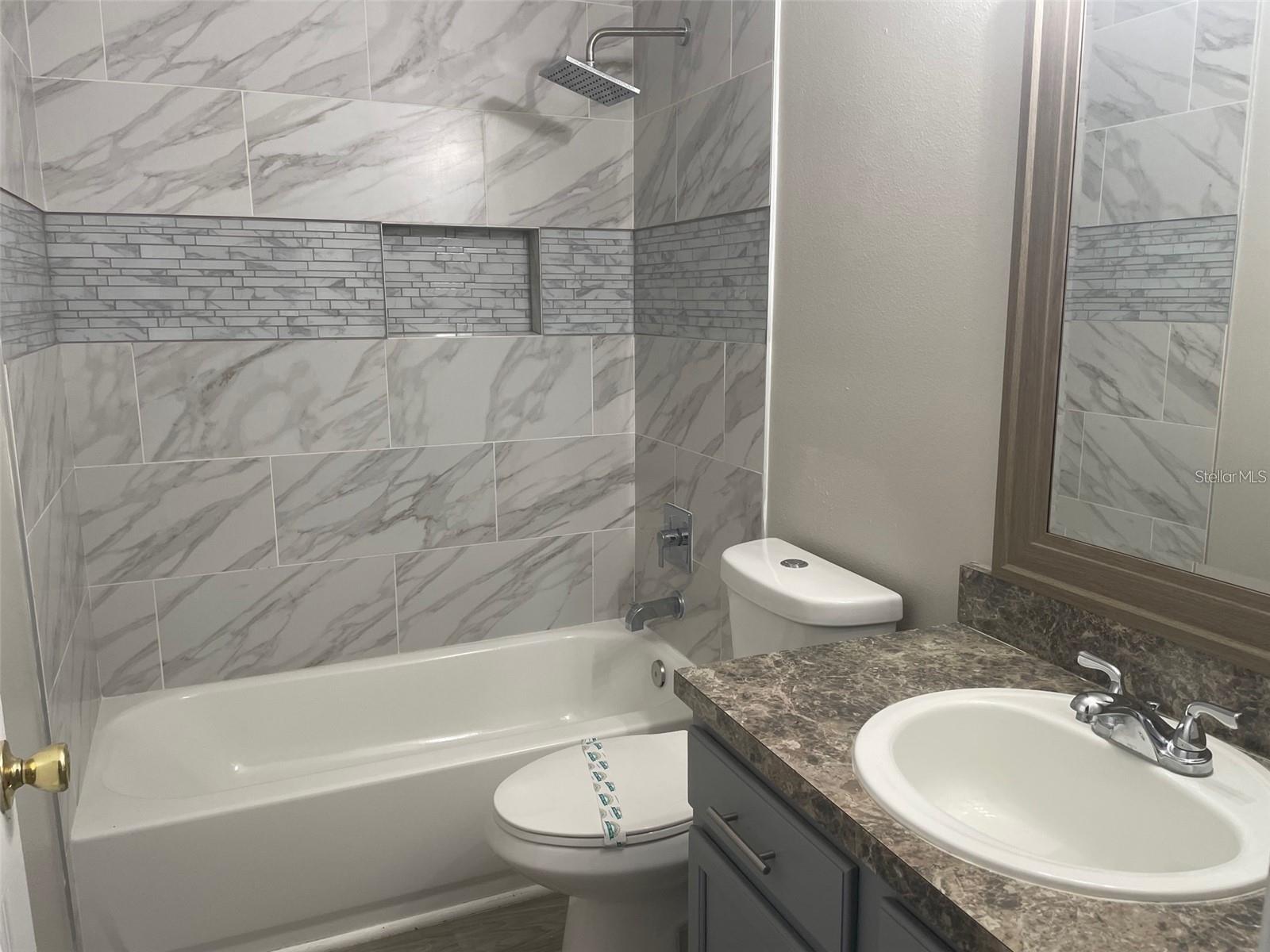 Image 23 of 28 For 207 Southbridge Circle