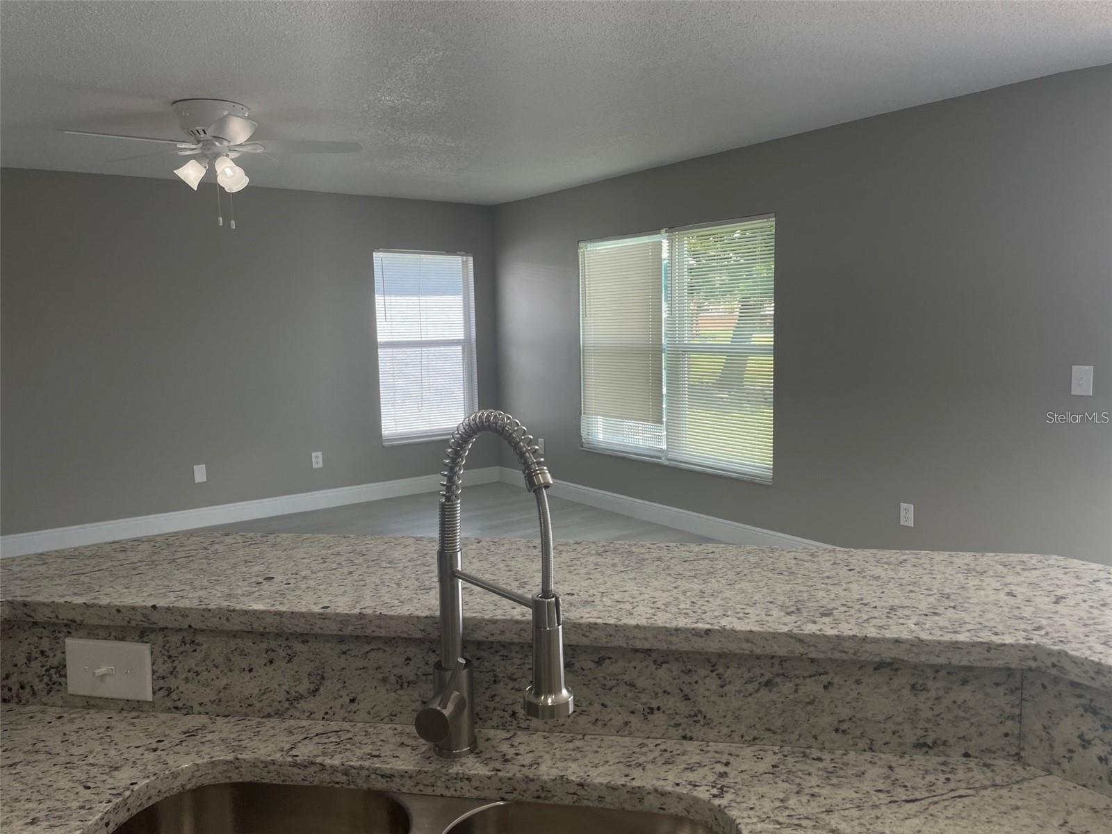 Image 5 of 28 For 207 Southbridge Circle