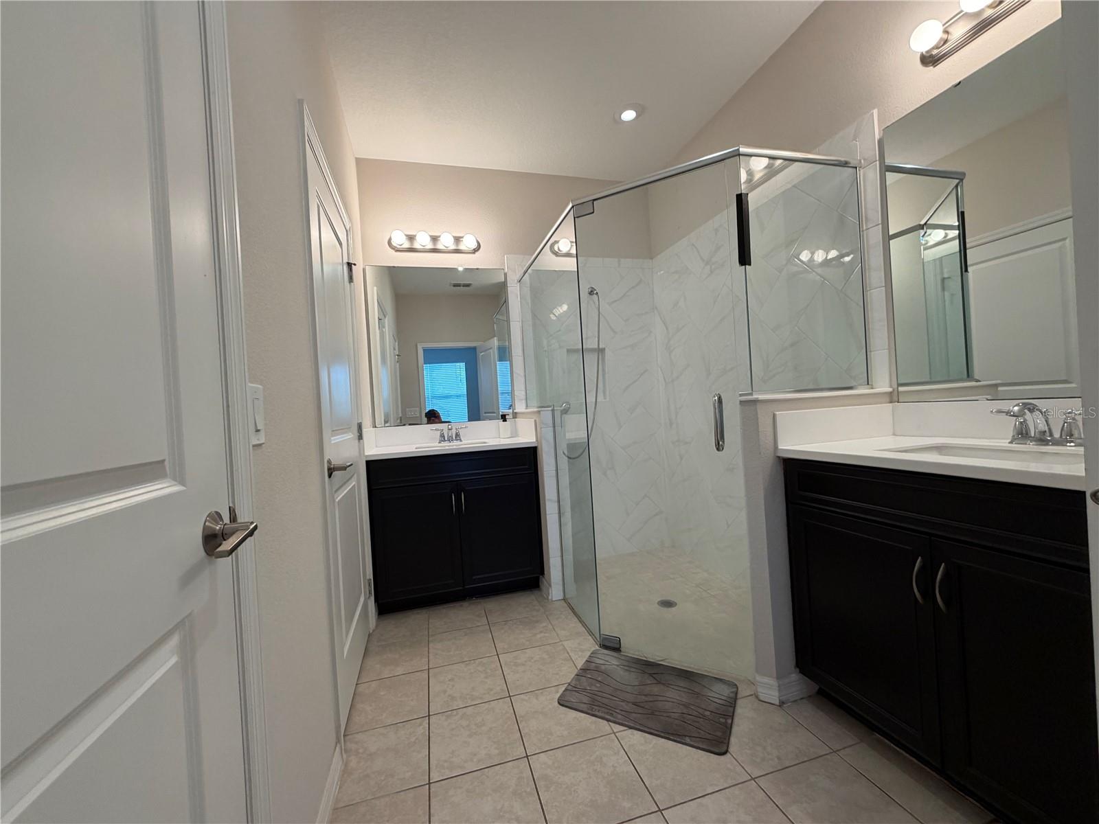 Image 18 of 26 For 1430 Lone Feather Trail