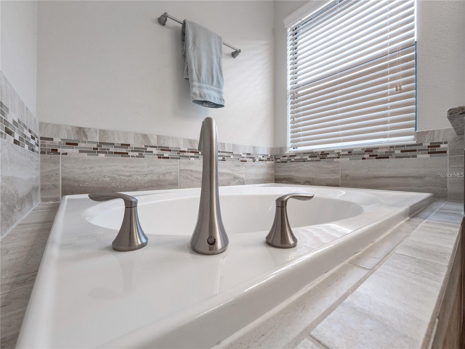 Image 17 of 44 For 5493 Solterra Circle