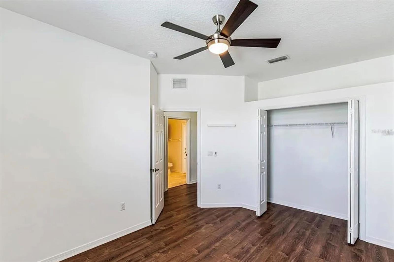 Image 6 of 8 For 4901 Culdesac Court