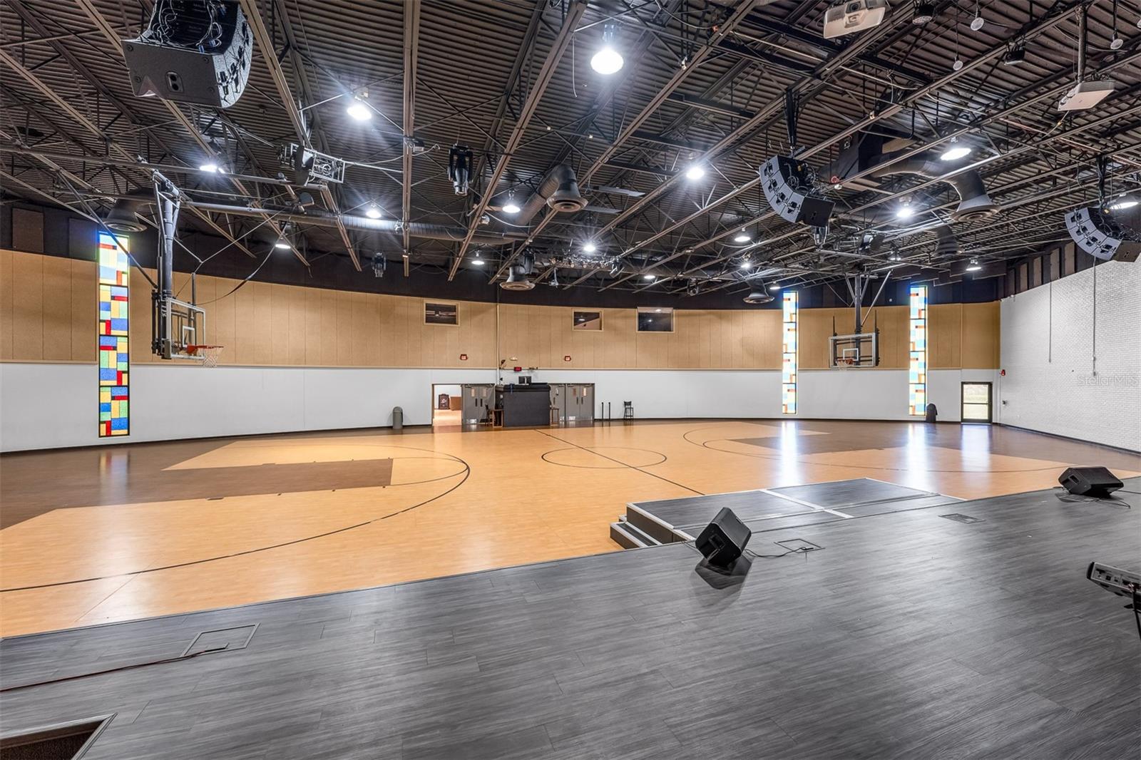 Image 18 of 50 For 1199 Clay Street