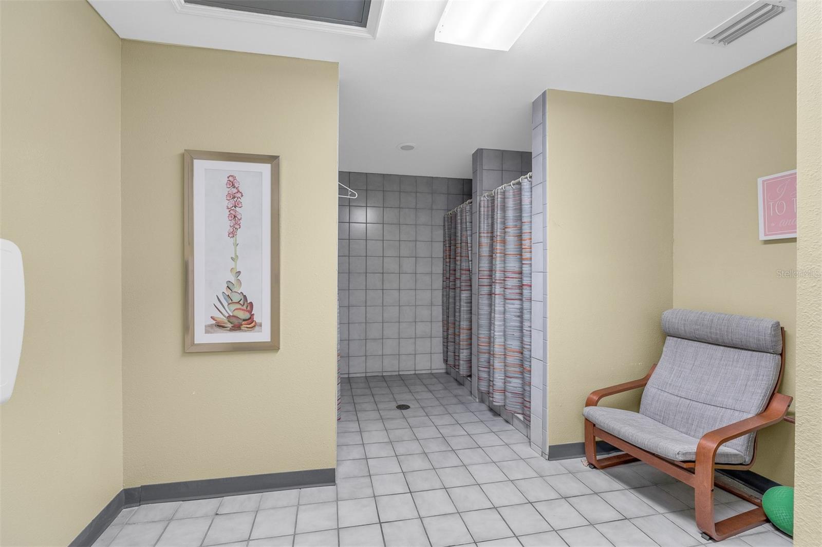 Image 22 of 50 For 1199 Clay Street