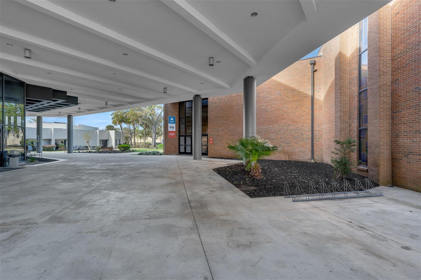 Image 4 of 50 For 1199 Clay Street