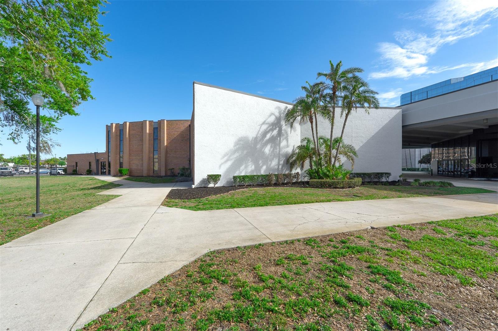 Image 5 of 50 For 1199 Clay Street