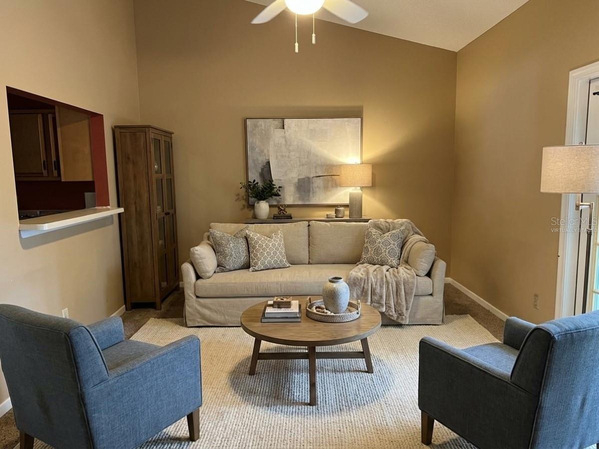 Image 7 of 24 For 526 Palace Drive